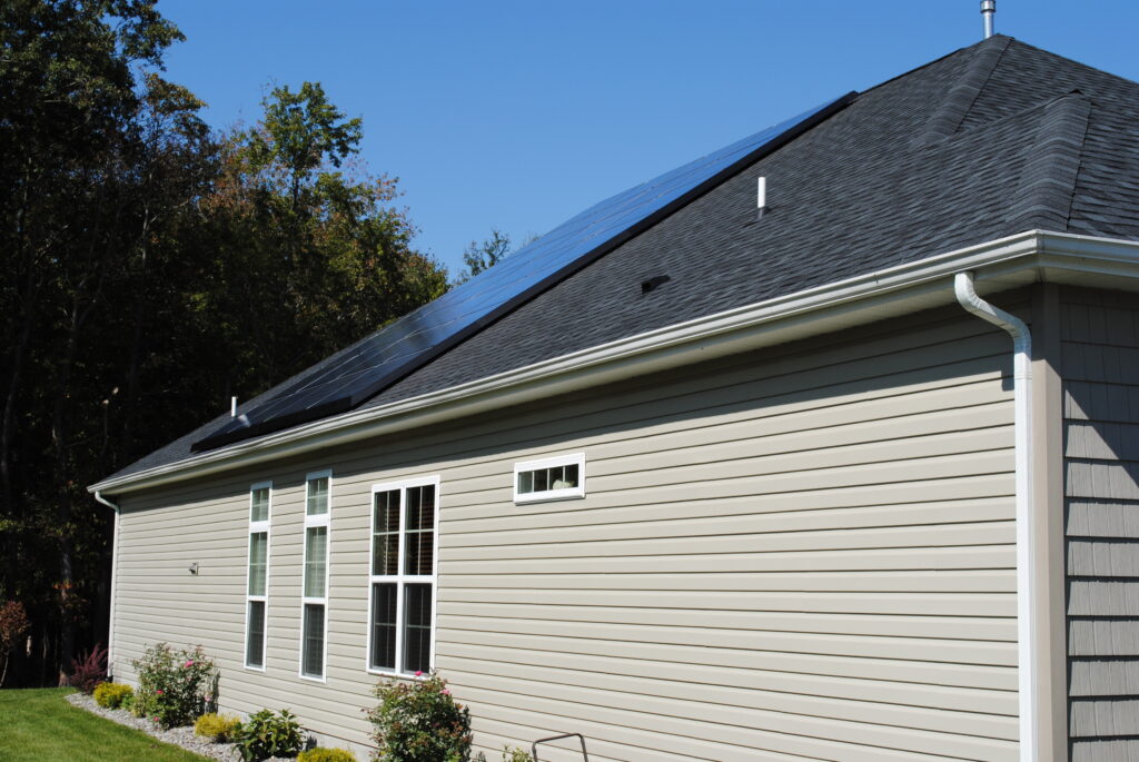 28-panel 6.58 kW solar array in Farmingdale, NJ