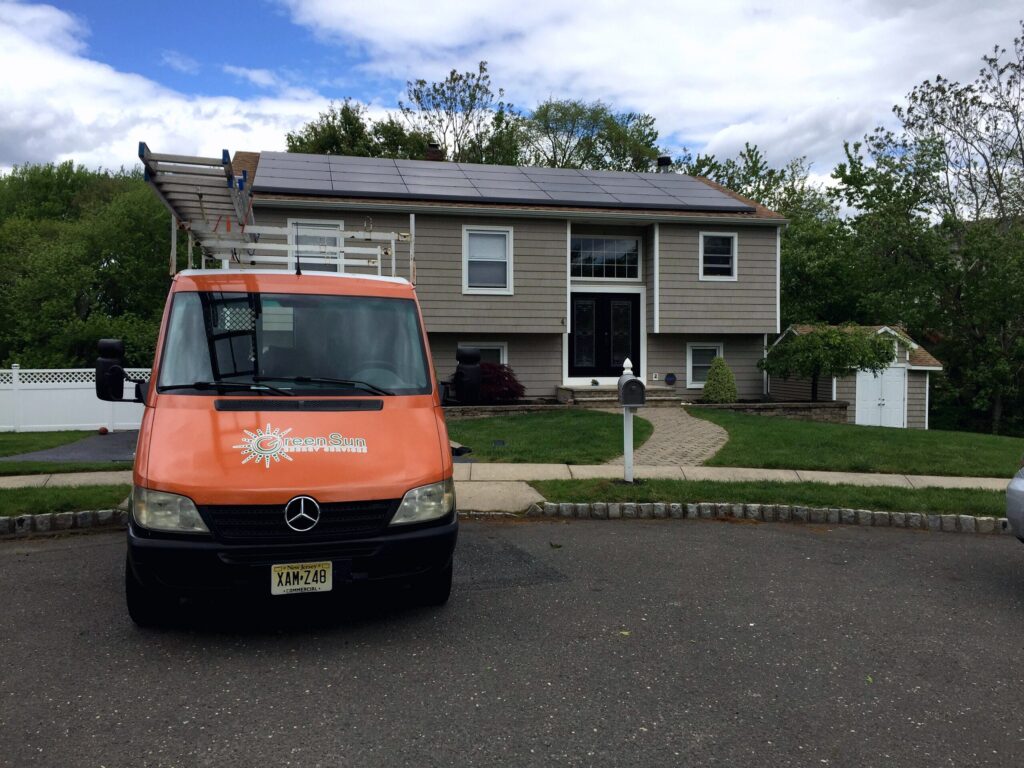 28-panel 8.4 kW solar array in Hazlet, NJ
